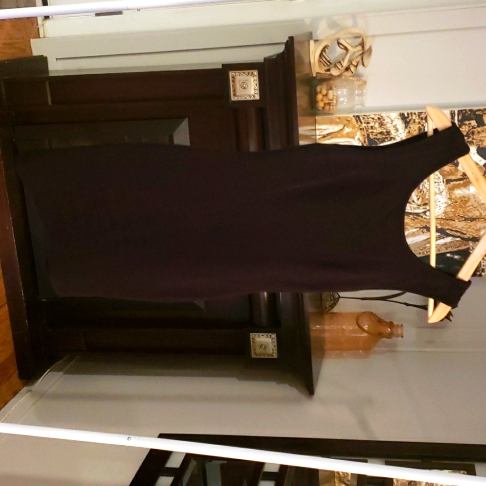 Black fitted knitted tshirt dress